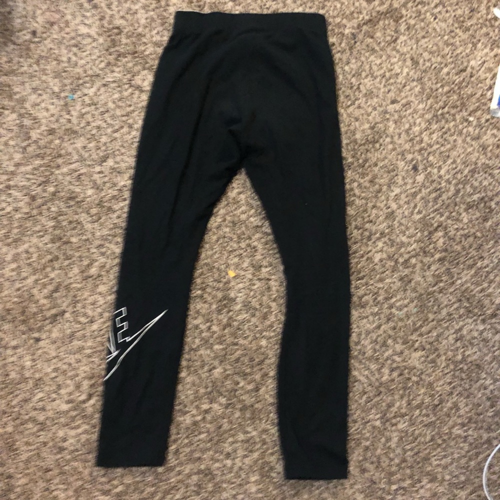 nike cropped leggings